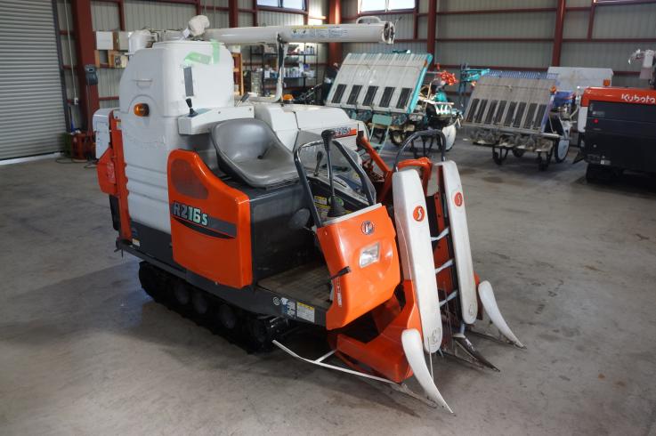 クボタ コンバイン 写真