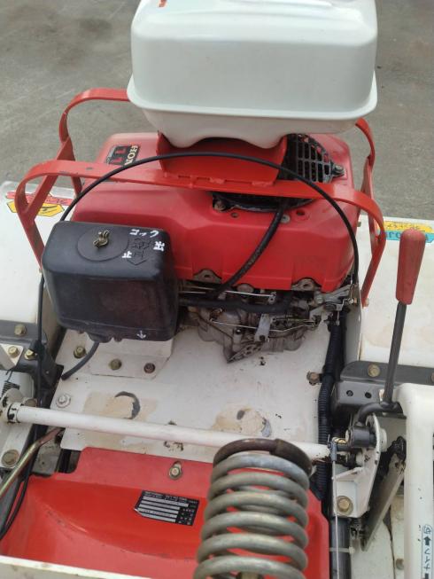 草刈機 RM80JD 写真２