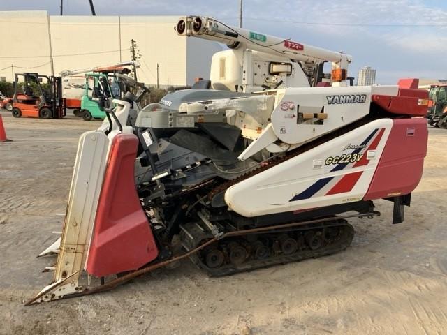 コンバイン GC223V 写真４