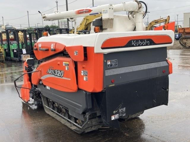 コンバイン ARN320 写真３