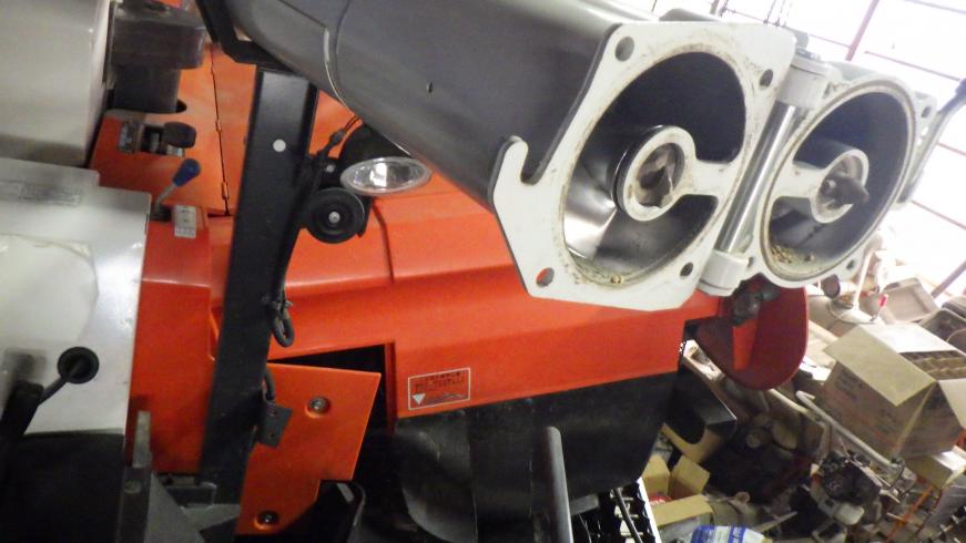 コンバイン ER329DXMW 写真８