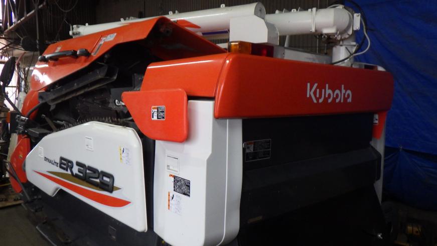 コンバイン ER329DXMW 写真３