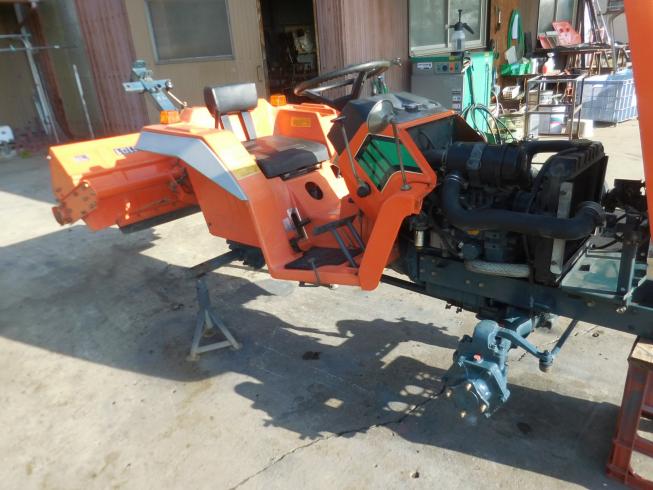 トラクター XB-1 写真２