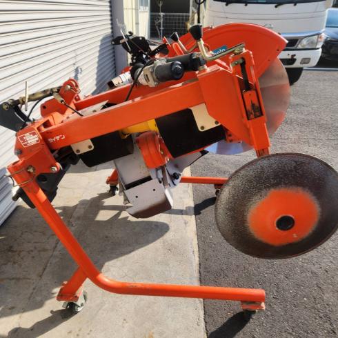 畦塗機 BRK750MH 写真３