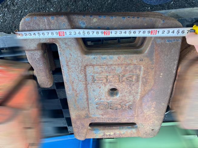 トラクター用ウエイト 1個35kg 写真３