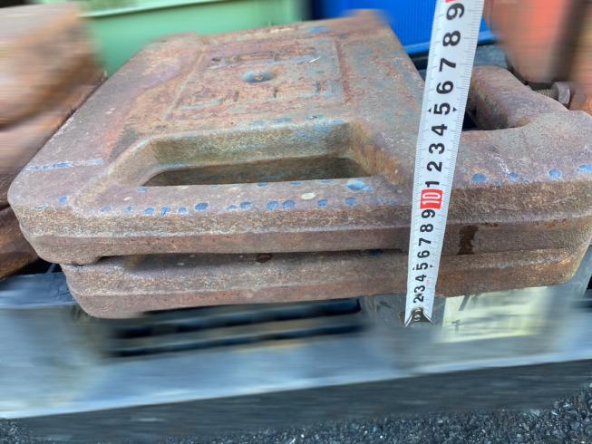 トラクター用ウエイト 1個35kg 写真５