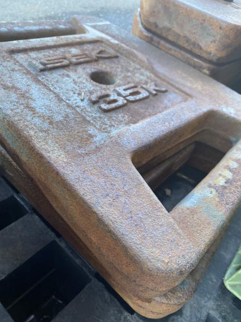 トラクター用ウエイト 1個35kg 写真６