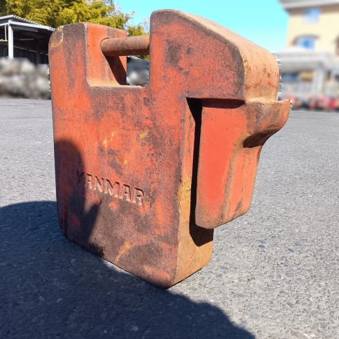 トラクター用ウエイト 1個約29kg 写真３
