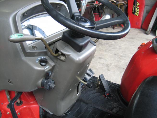 トラクター US324 VUS6 写真８