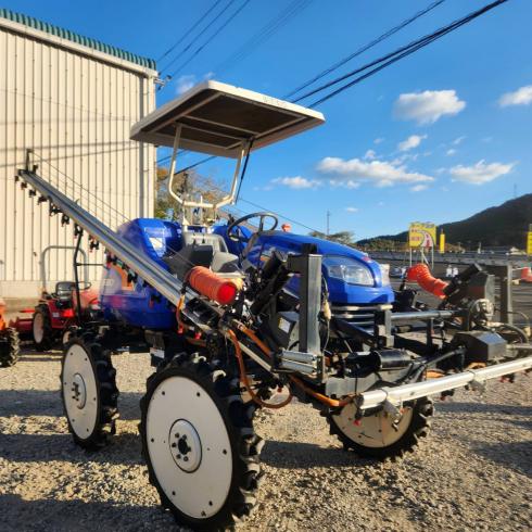 イセキ 散布機 写真