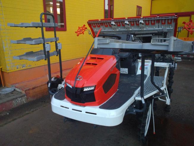 クボタ 田植機 写真