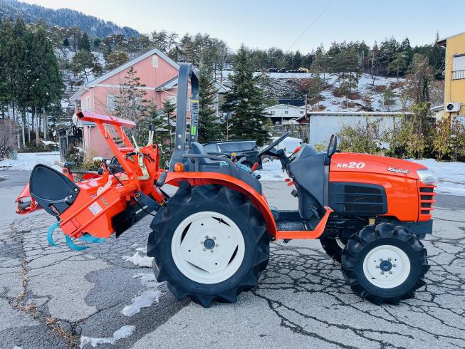 トラクター KB20 写真７