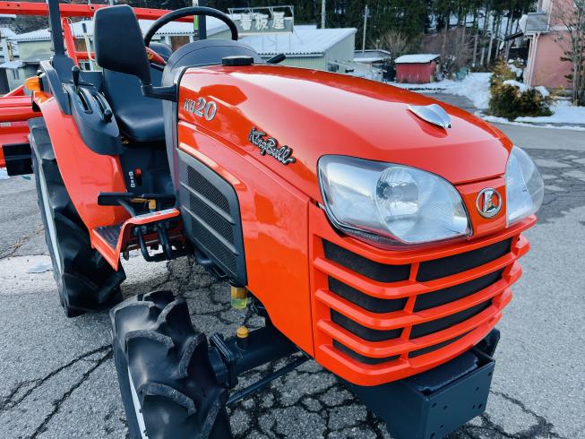 トラクター KB20 写真３