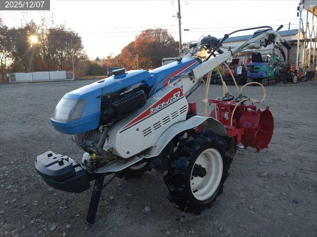 イセキ テーラー 写真