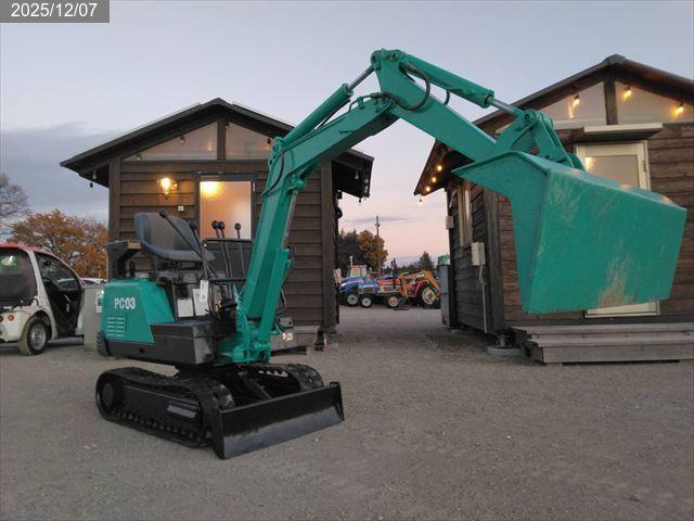 コマツ ミニユンボ 写真