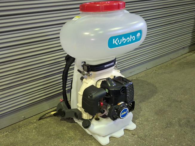 丸山（クボタ） 背負動力散布機 写真