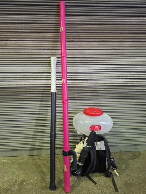 背負動力散布機 DKJ7000G-26　上越〇 写真５