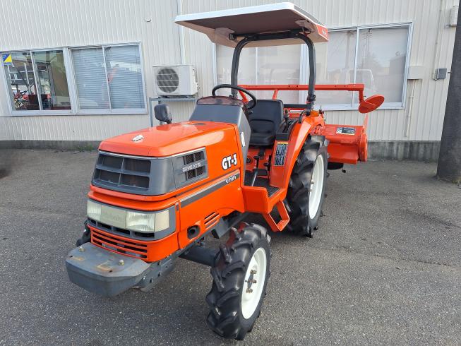 クボタ トラクター 写真