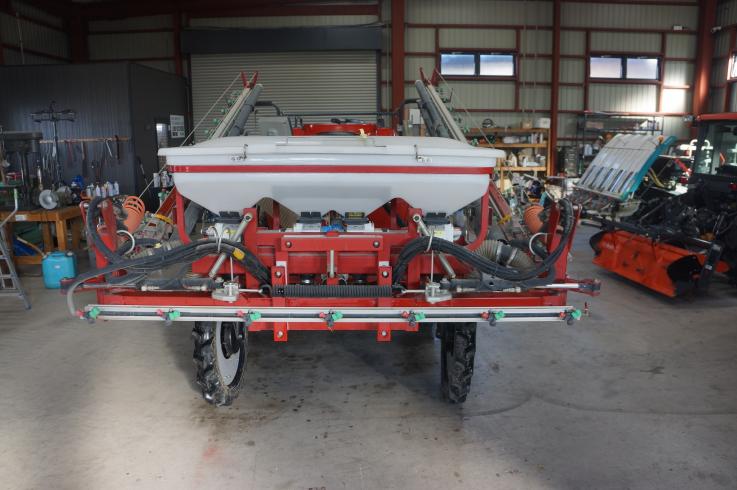 散布機 BSA-650 写真４