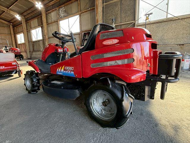 乗用草刈機 KM960 写真２