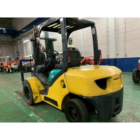 フォークリフト FD30T 写真４