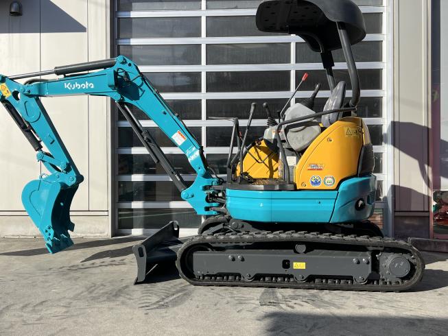 バックホー U-20-3S 写真３