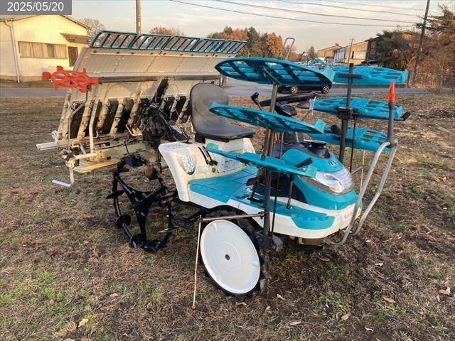 クボタ 田植機 写真