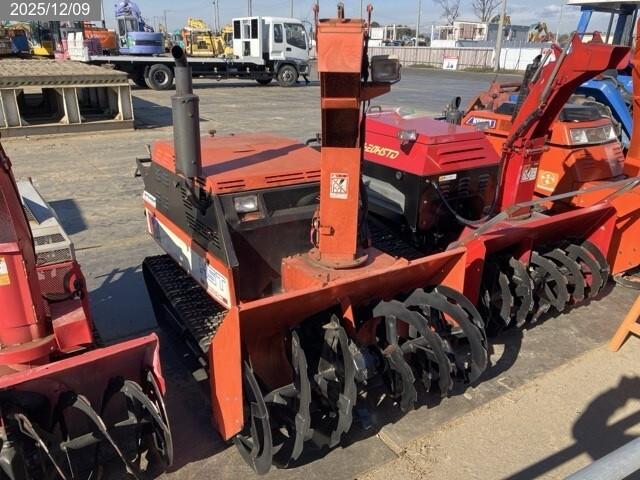 ミツビシ 除雪機 写真