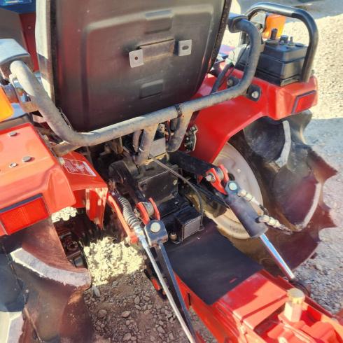 トラクター MT135 写真10