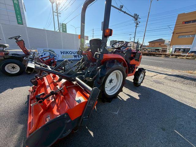 トラクター B17X 写真２