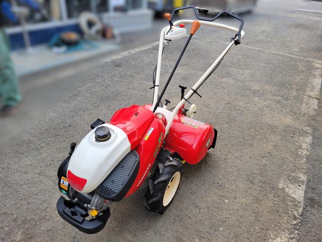 ヤンマー 耕耘機 写真