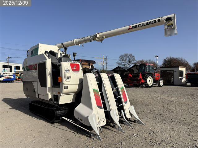 ミツビシ コンバイン 写真