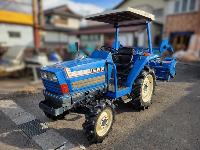 イセキ トラクター 写真