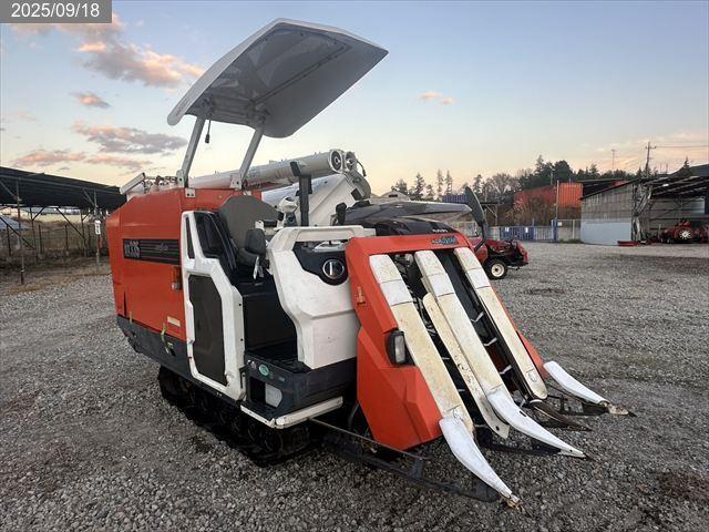 クボタ コンバイン 写真