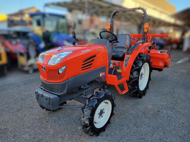 クボタ トラクター 写真