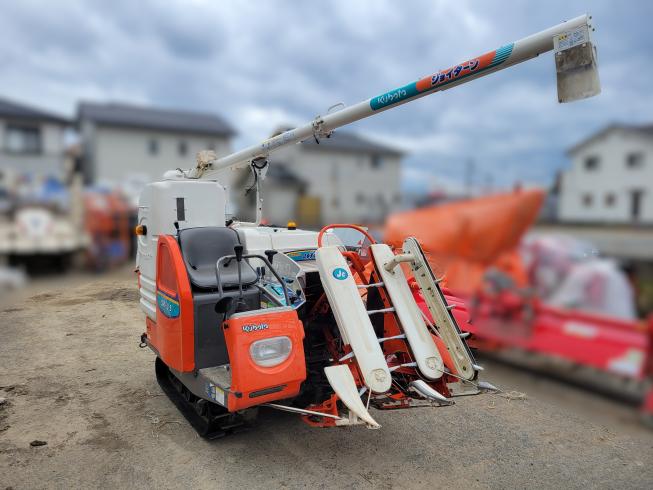 クボタ コンバイン 写真