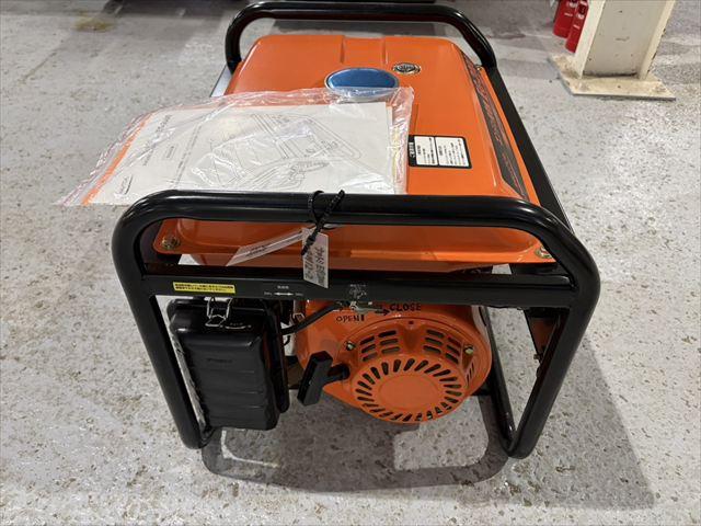 発電機 EG-2000 写真２