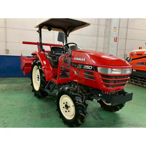 トラクター AF250 写真２