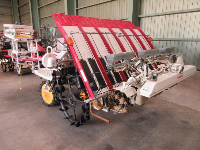 田植機 YR6D 写真５