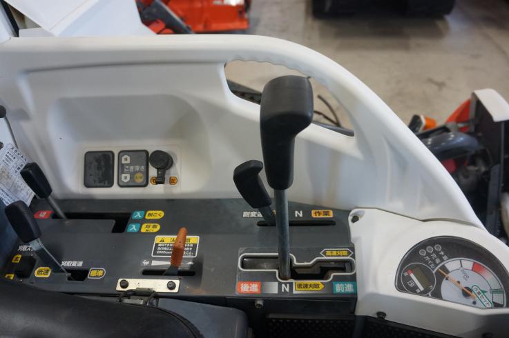 コンバイン ARN219 写真７