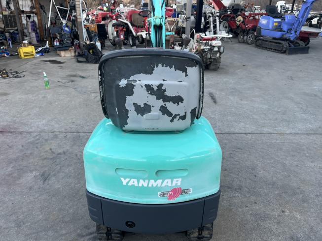 バックホー B05 写真４