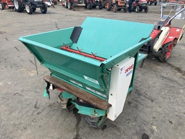 マニュアスプレッダー M200 写真２