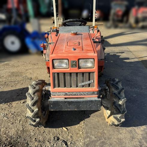 トラクター N200 写真５