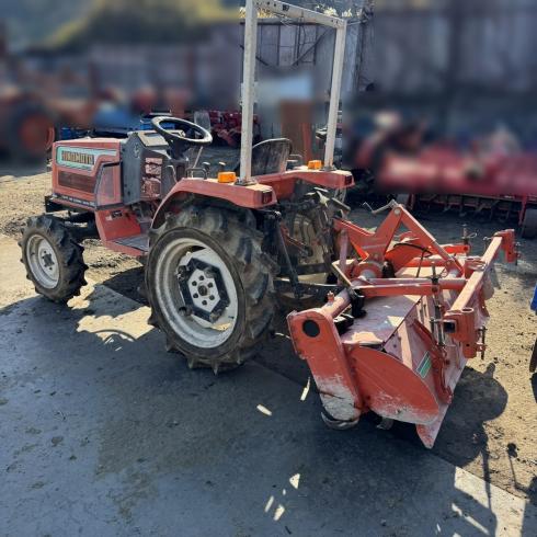 トラクター N200 写真３