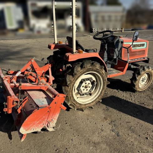 トラクター N200 写真４