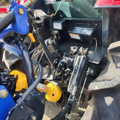 トラクター ATK560 写真７