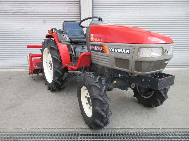 トラクター F-200 写真２