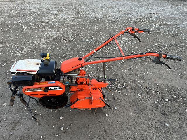 管理機 TS140 写真２