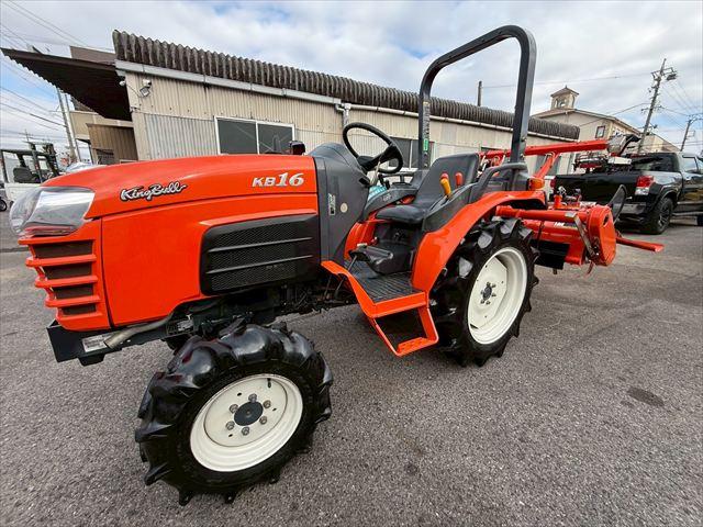 トラクター KB16F 写真４