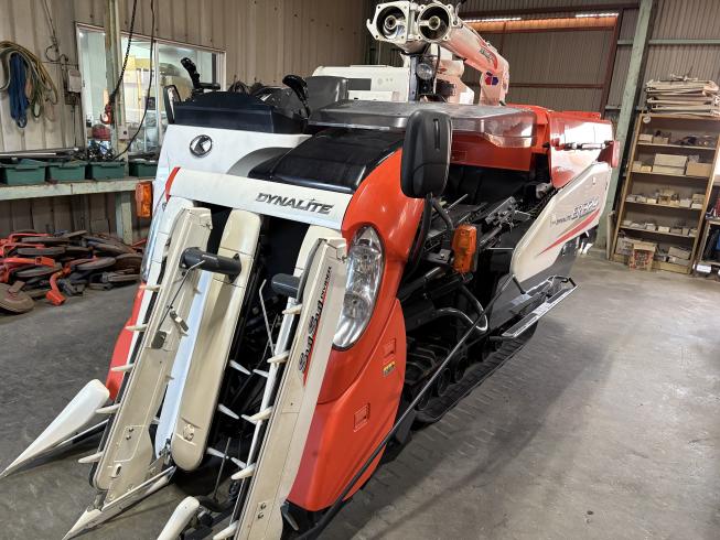 クボタ コンバイン 写真